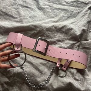 Belt with chains